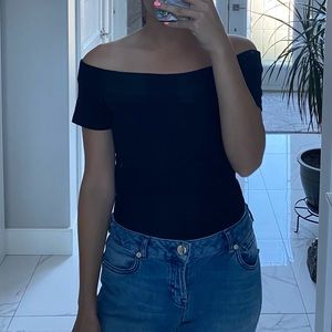 Guess top